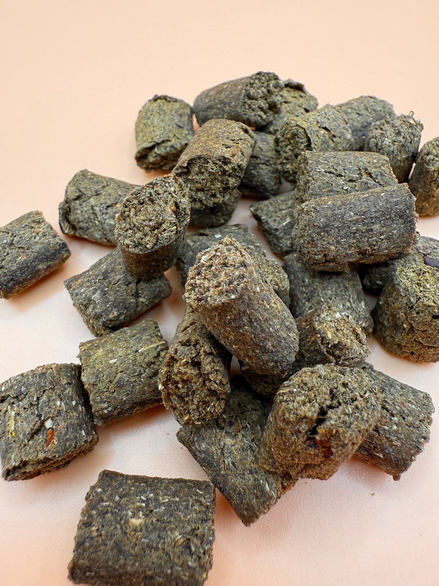 Crunchy Herbs Dog Treats - 275g